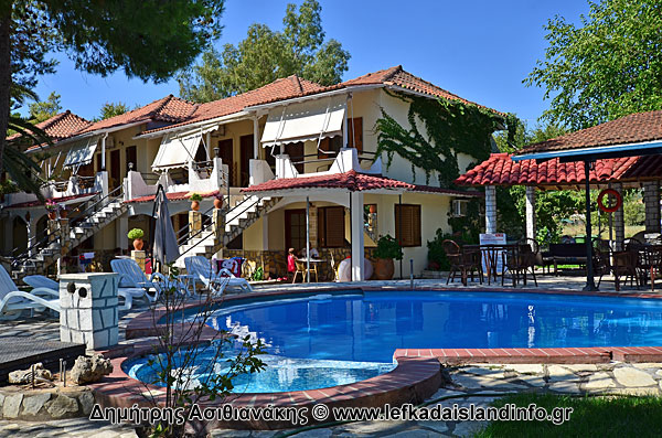 Βίλα Φλοίσβος ενοικιαζόμενα διαμερίσματα στην Λυγιά της Λευκάδας