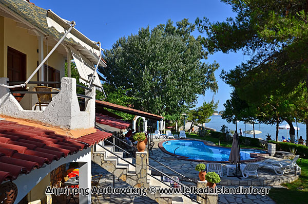 Βίλα Φλοίσβος Λυγιά - Λευκάδα ενοικιαζόμενα δωμάτια και διαμερίσματα